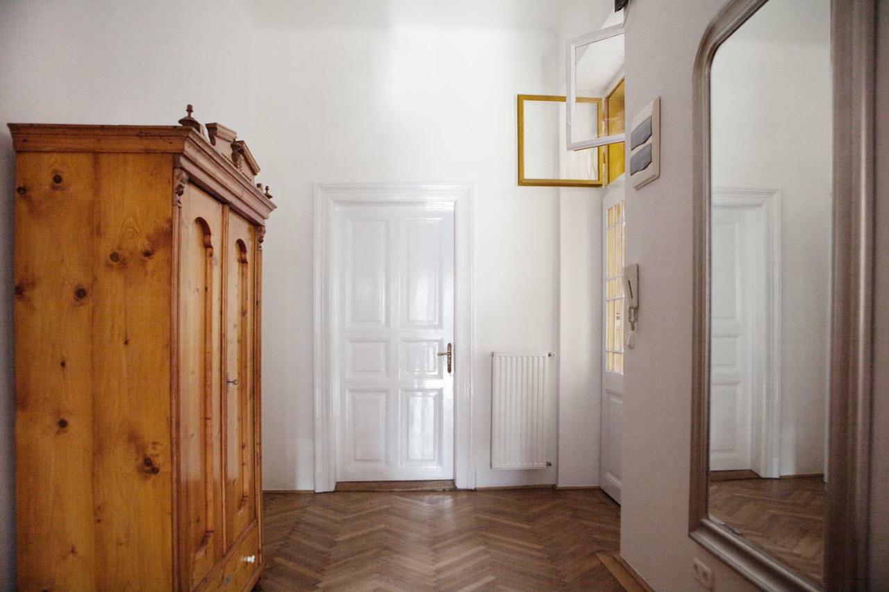 Grand Budapest Apartment ภายนอก รูปภาพ
